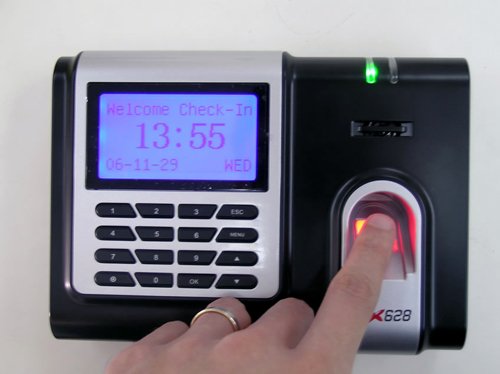 4 Thủ thuật sử dụng máy chấm công vân tay hiệu quả bạn nên biết
